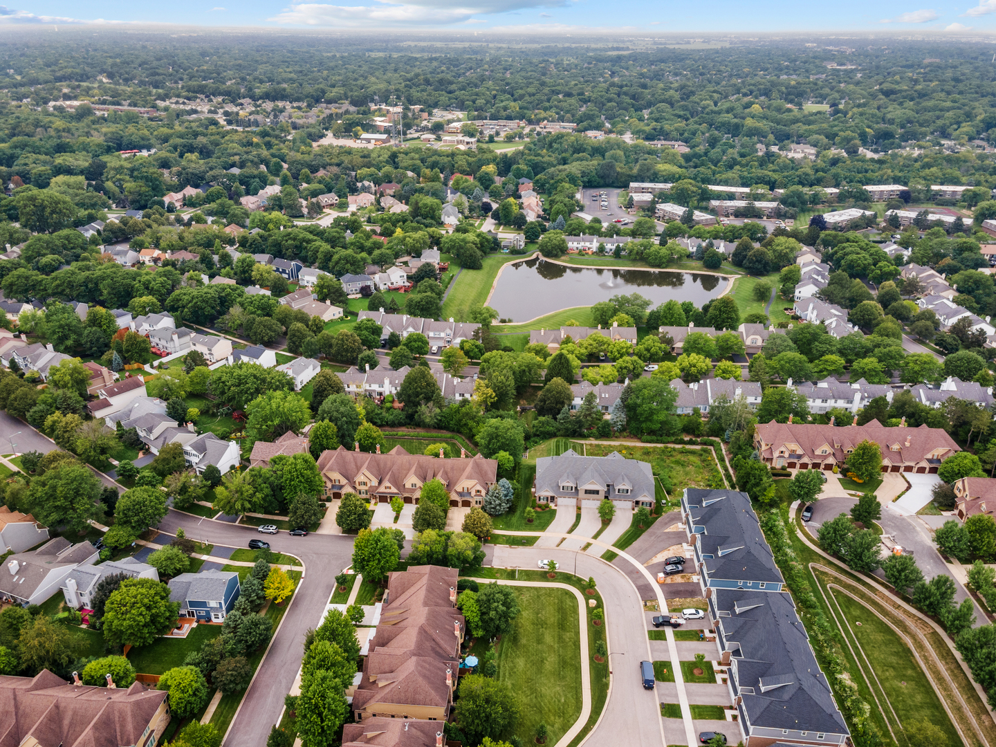 613 Bourbon Lane Naperville, IL 60565 - Photo 33 of 36 an aerial view of a city