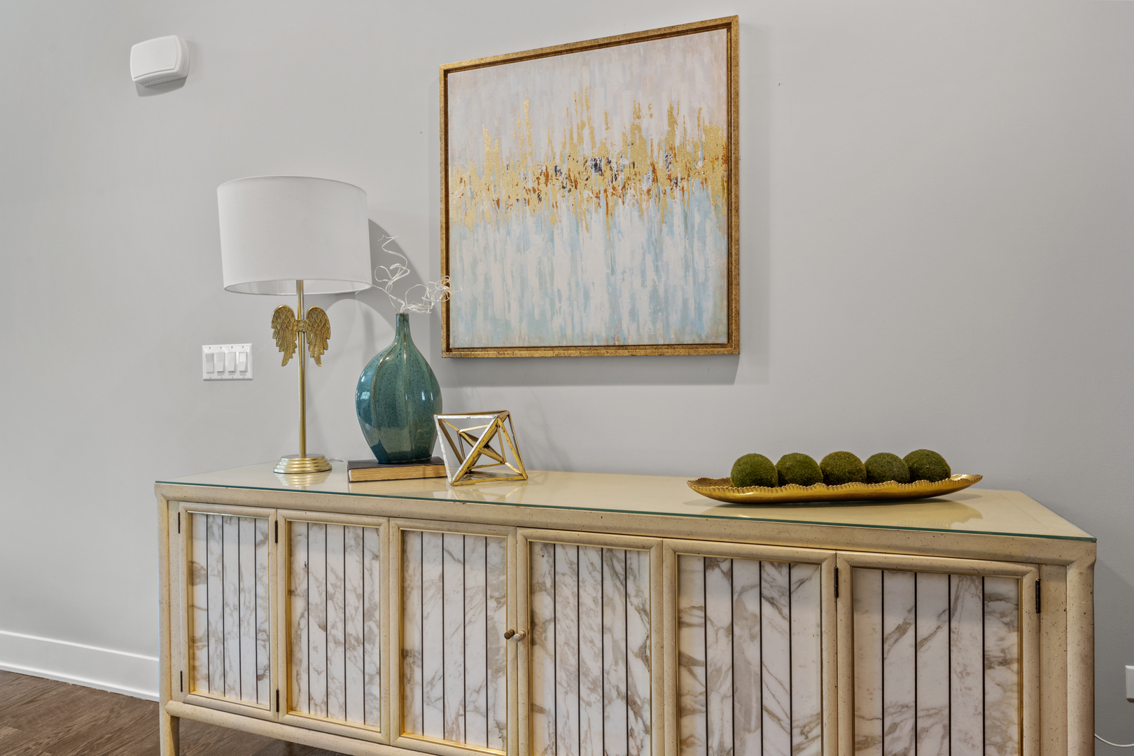 613 Bourbon Lane Naperville, IL 60565 - Photo 10 of 36 a bathroom with a window and a window