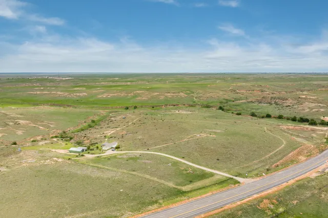 $415,000 | 2701 Highway 152, White Deer, TX 79097