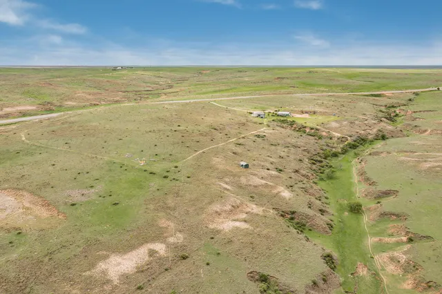 $415,000 | 2701 Highway 152, White Deer, TX 79097