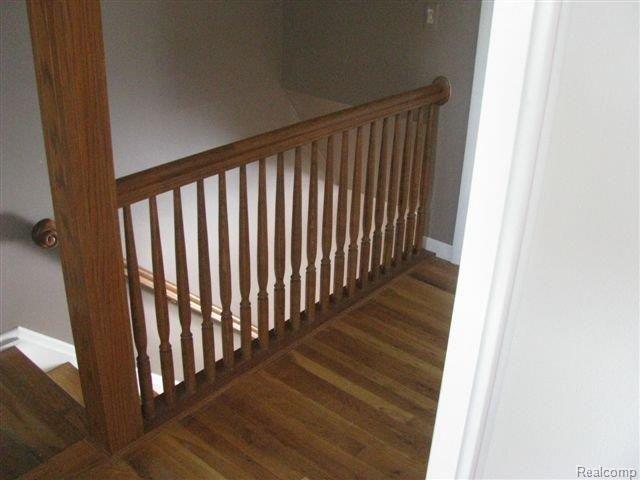 4974 Hillcrest Road Trenton, MI 48183 - Photo 10 of 19 261-949561up hall