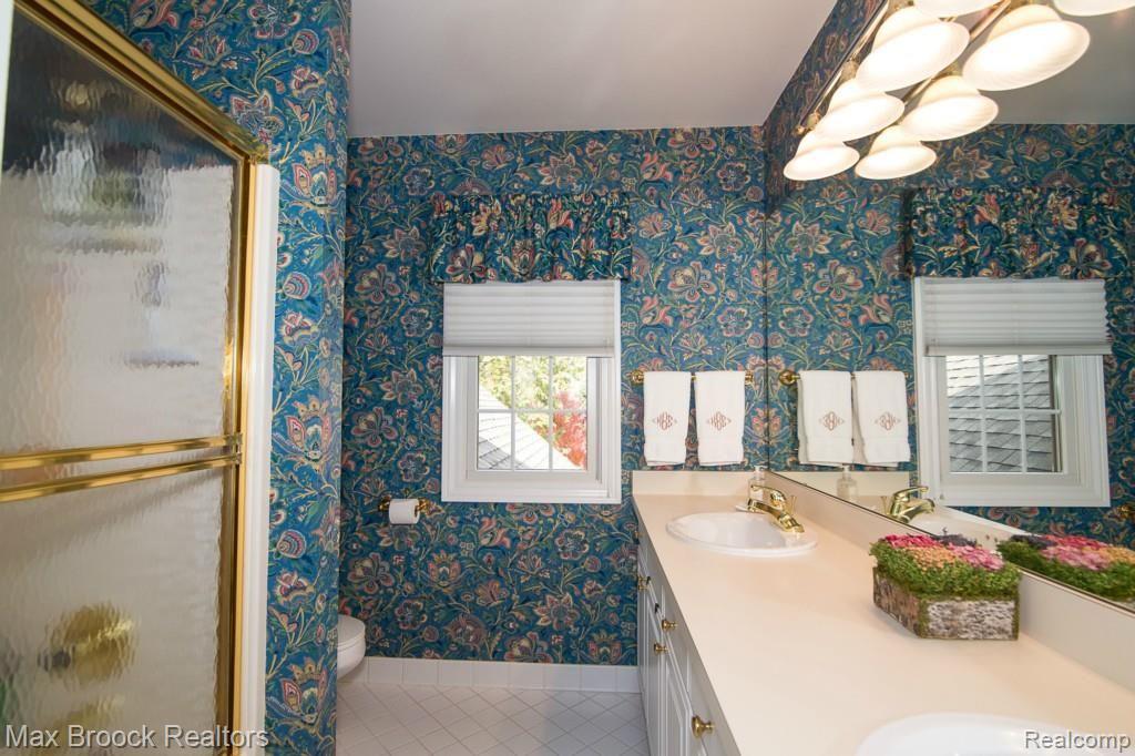 4255 Calumet Drive Rochester, MI 48306 - Photo 27 of 31 27-BATH.jpg