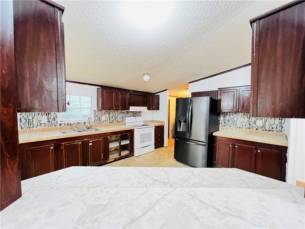 116 Corey Road Walhalla, SC 29691 - Photo 3 of 26 Kitchen
