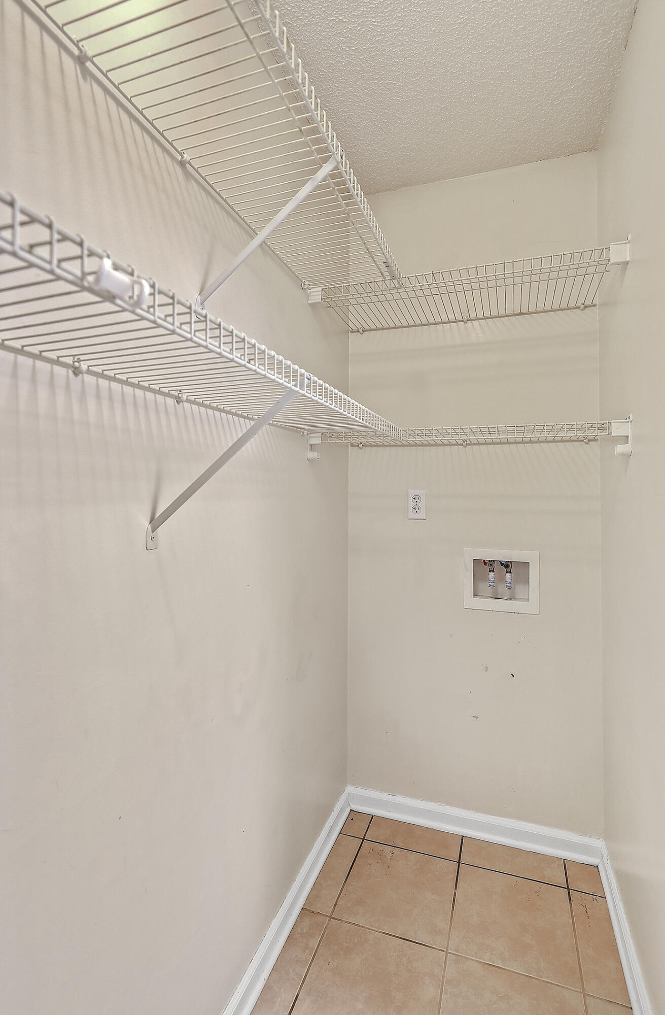 458 Fox Hunt Road Goose Creek, SC 29445 - Photo 13 of 31 Pantry/Laundry
