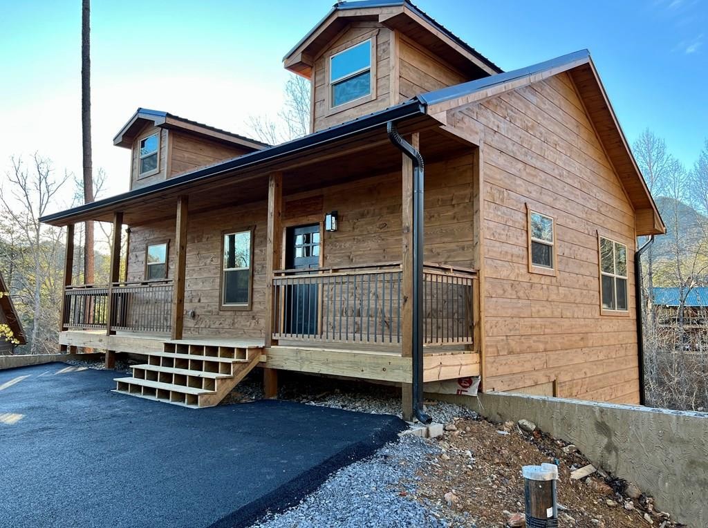 1523 Bluff Ridge Road Sevierville, TN 37876 - Photo 1 of 43 Gallery Image 1