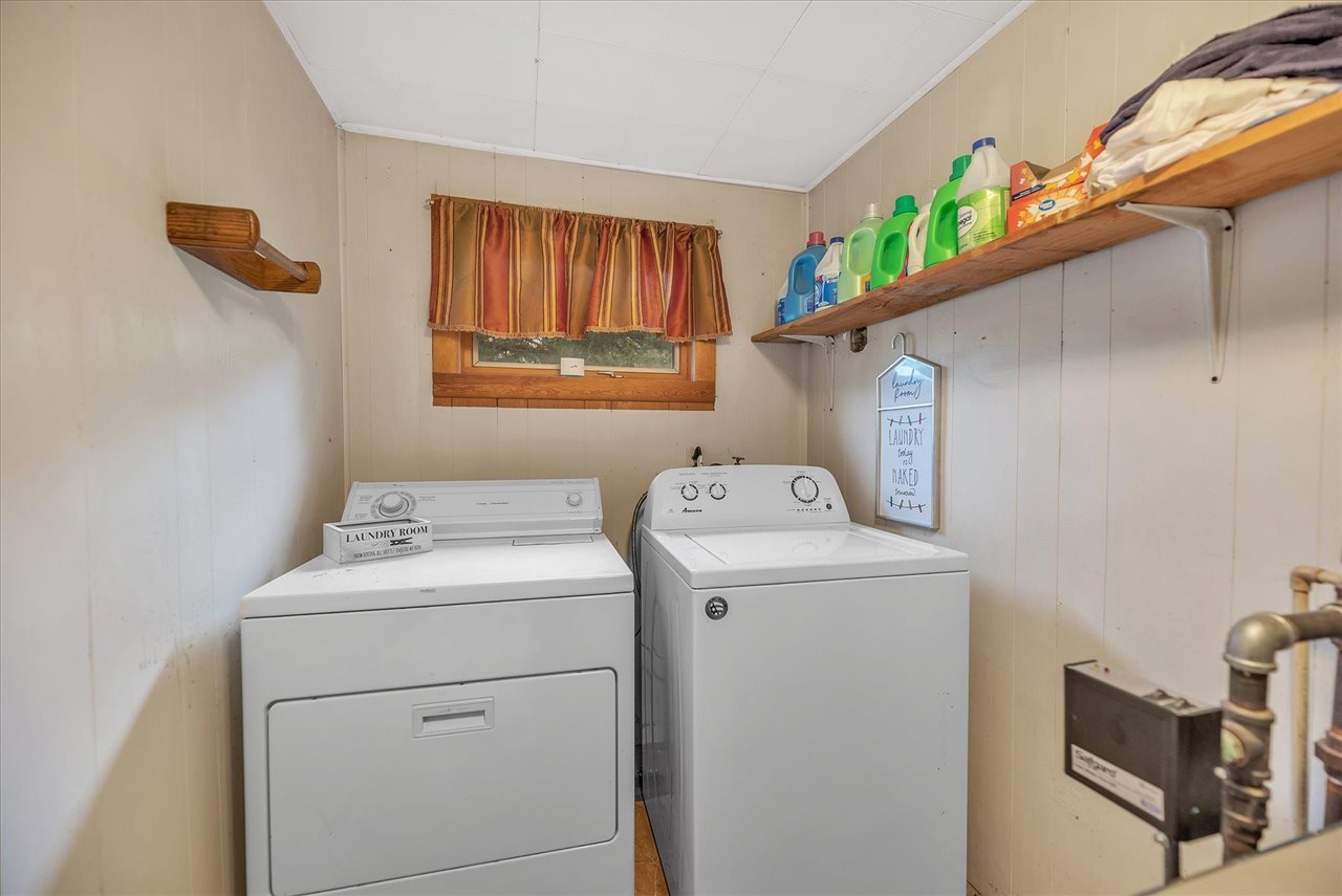 12536 Tuscola Road Clio, MI 48420 - Photo 31 of 38 50049924-30.JPG