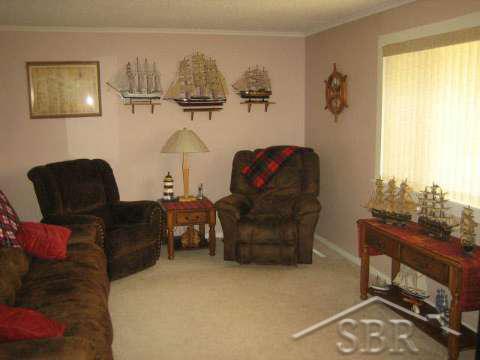 4725 Hackett Road Saginaw, MI 48603 - Photo 12 of 15 20044146-11.JPG