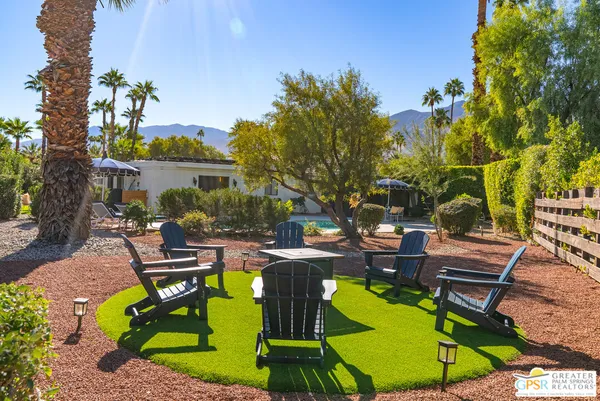 $995,000 | 566 North Sunset Way, Palm Springs, CA 92262