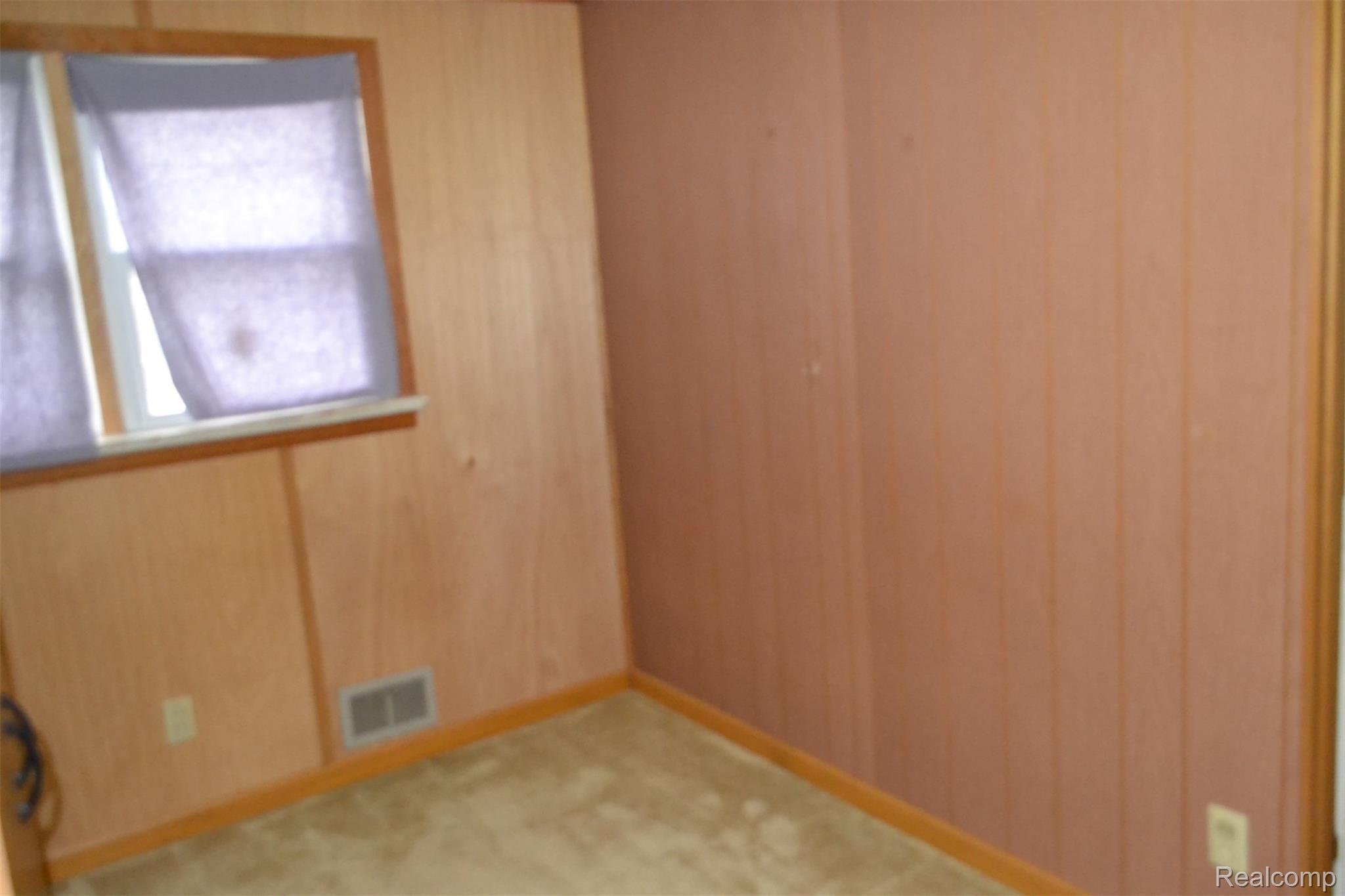 10106 Clio Road Clio, MI 48420 - Photo 32 of 56 DSC_0124.JPG