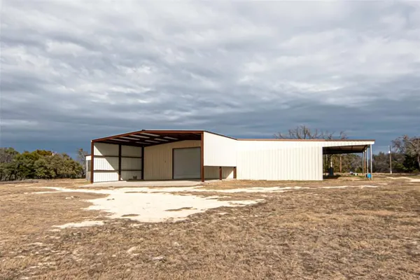 $3,900,000 | 7435 County Road 265, Dublin, TX 76446