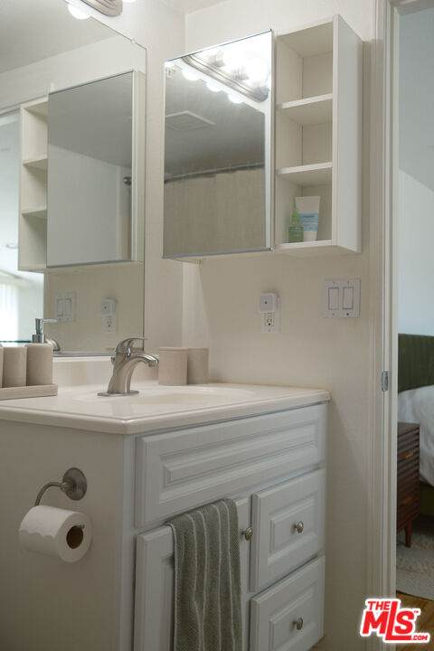 13200 Pacific Promenade, Unit 422 Playa Vista, CA 90094 - Photo 17 of 35