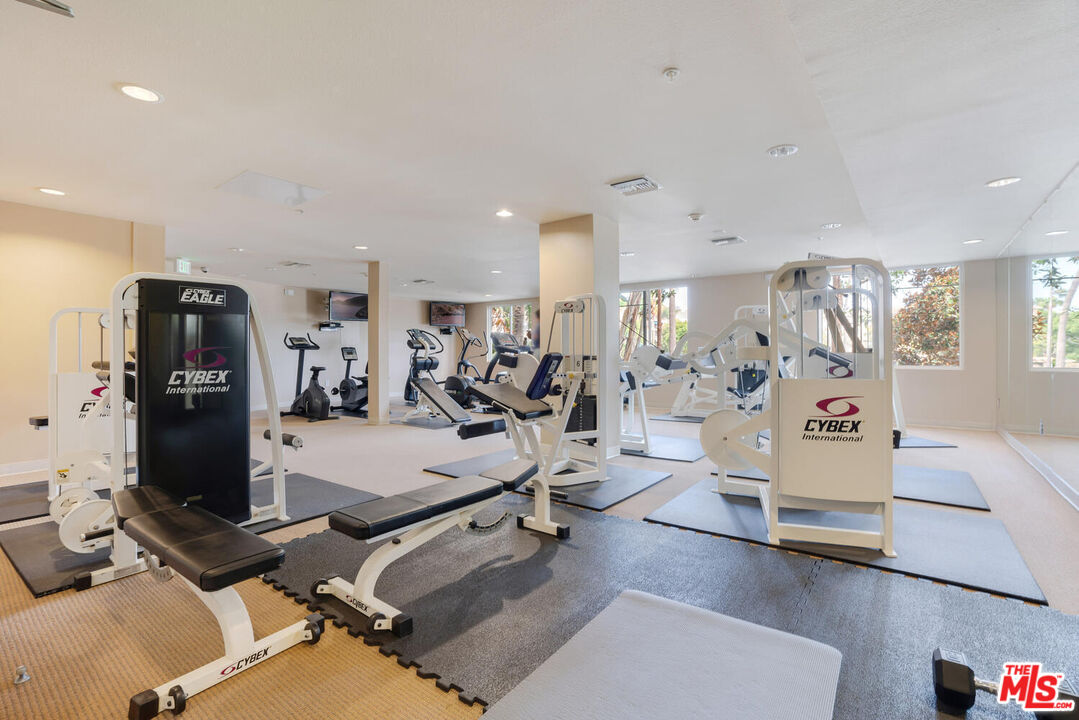 13200 Pacific Promenade, Unit 422 Playa Vista, CA 90094 - Photo 21 of 35