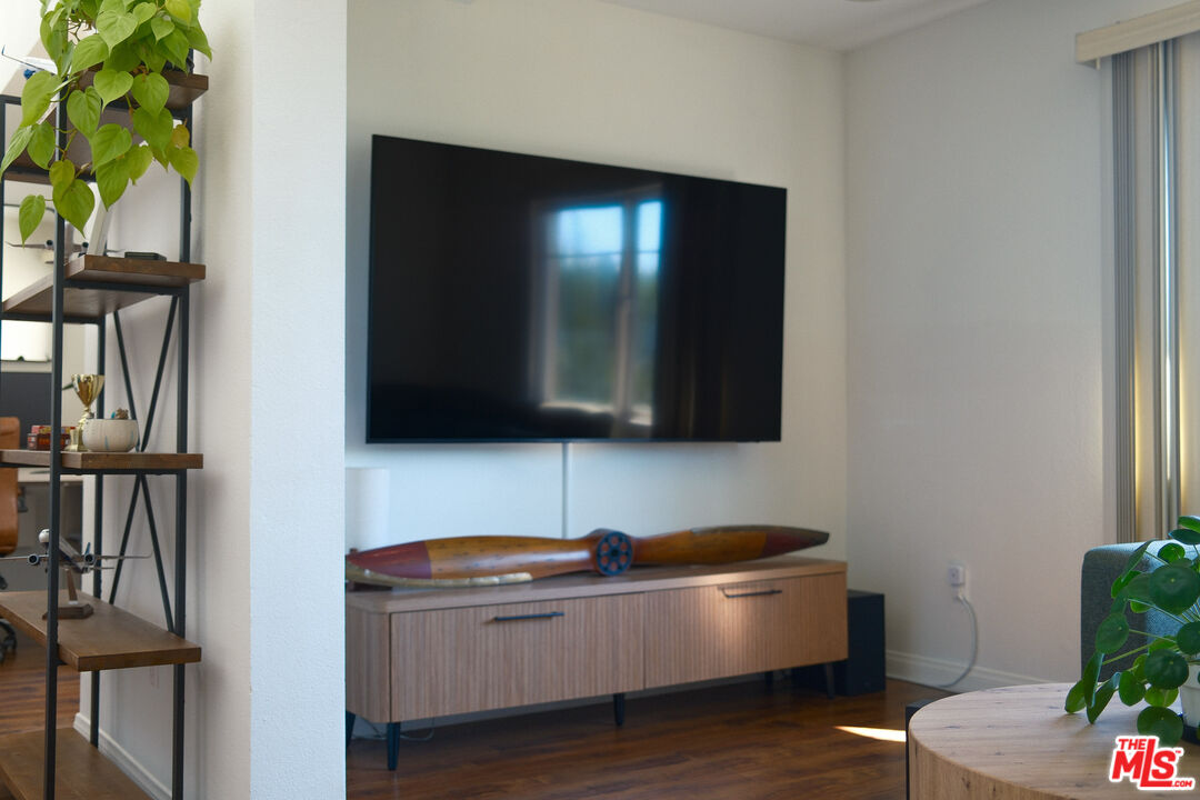 13200 Pacific Promenade, Unit 422 Playa Vista, CA 90094 - Photo 4 of 35