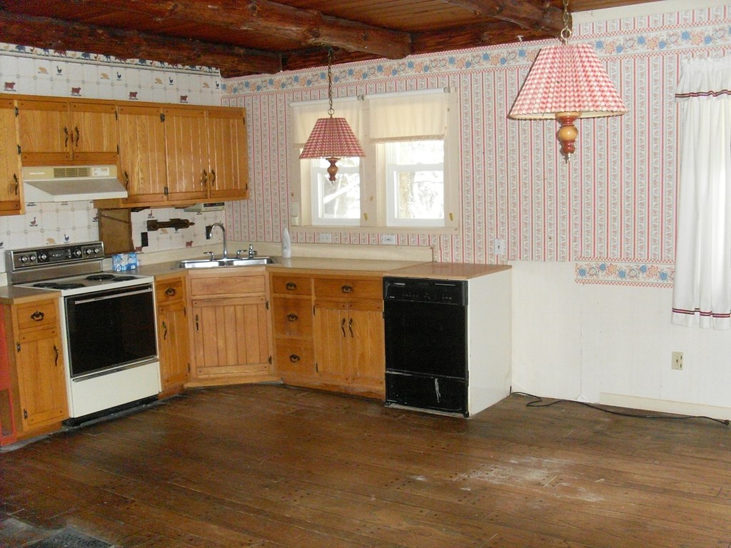 15131 Castile Road Guys Mills, PA 16327 - Photo 5 of 12