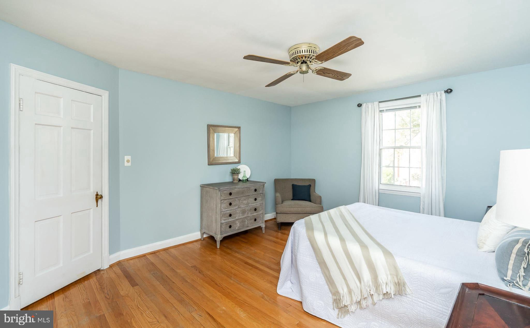 413 Stratford Road Baltimore, MD 21228 - Photo 20 of 42 Master Bedroom