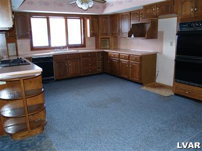 113 Palmer Road Bangor, PA 18013 - Photo 4 of 9 Gallery Image 4
