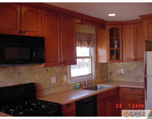 31 Owens Road Old Bridge, NJ 08857 - Photo 3 of 10 Gallery Image 3