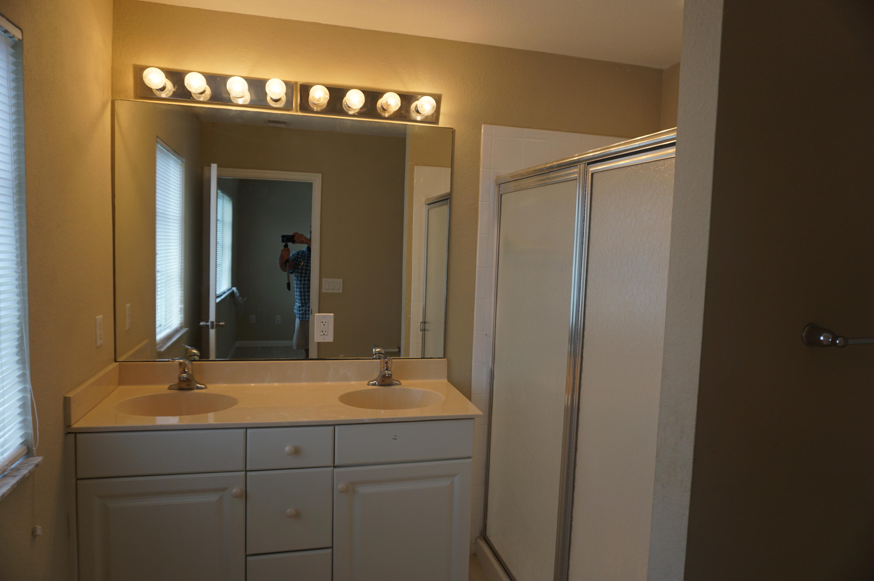 1987 Nassau Drive Riviera Beach, FL 33404 - Photo 9 of 22 DSC02258