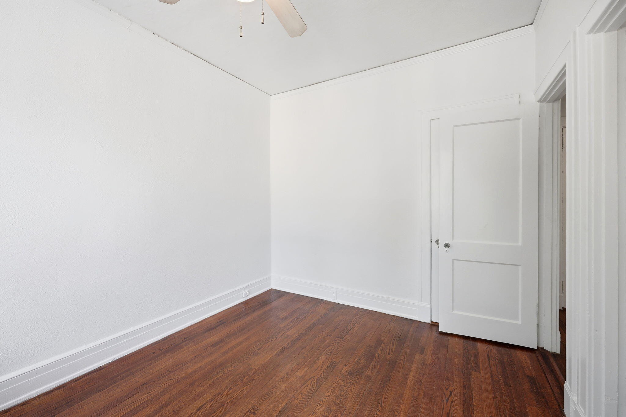 63 Rutledge Avenue, Unit 26 Charleston, SC 29401 - Photo 23 of 33 Bedroom
