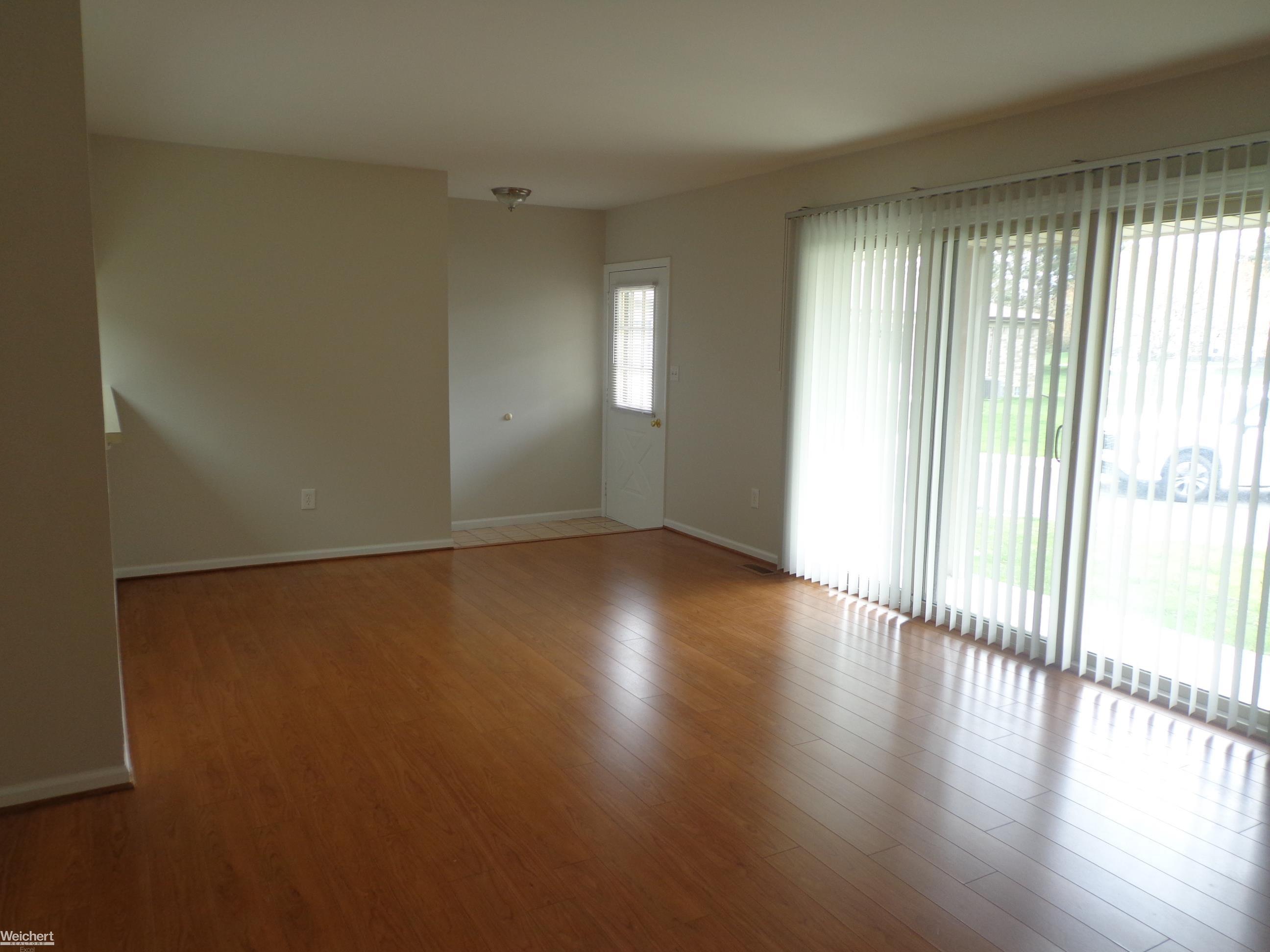 49518 Roxbury Court Utica, MI 48315 - Photo 7 of 21