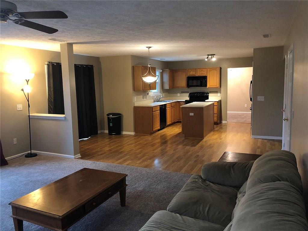 336 Paddock Road Greenwood, IN 46142 - Photo 6 of 19 Gallery Image 6