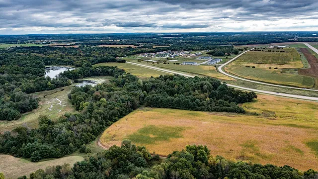 $250,000 | 22-54 State Road, Waupaca, WI 54981