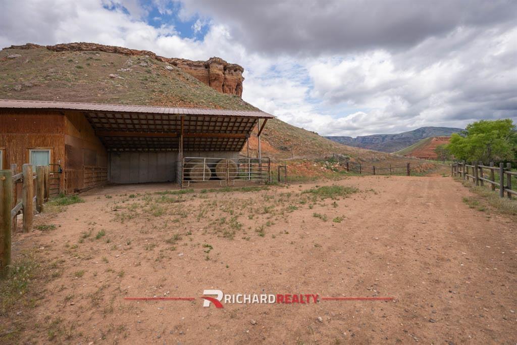 1727 Highway 14 Shell, WY 82441 - Photo 48 of 62 Gallery Image 48