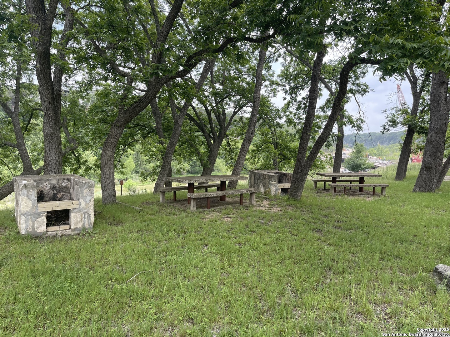 239 Comanche Path Bandera, TX 78003 - Photo 7 of 9