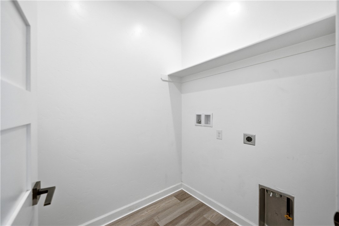 3546 North Skylark Road Kingman, AZ 86409 - Photo 18 of 30 a view of small space with racks on the wall