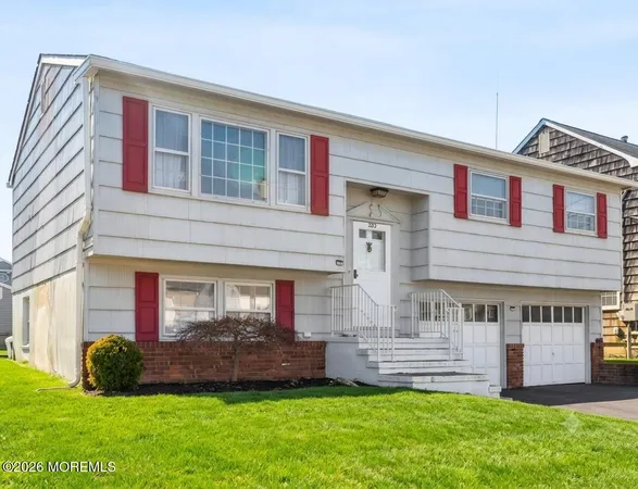 $4,000 | 202 Yale Avenue, Unit WINTER MONTHLY RENTAL, Point Pleasant Beach, NJ 08742