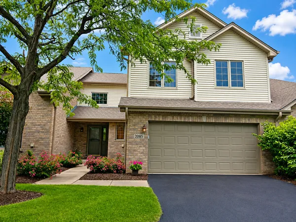 $437,000 | 20165 Crystal Lake Way, Frankfort, IL 60423