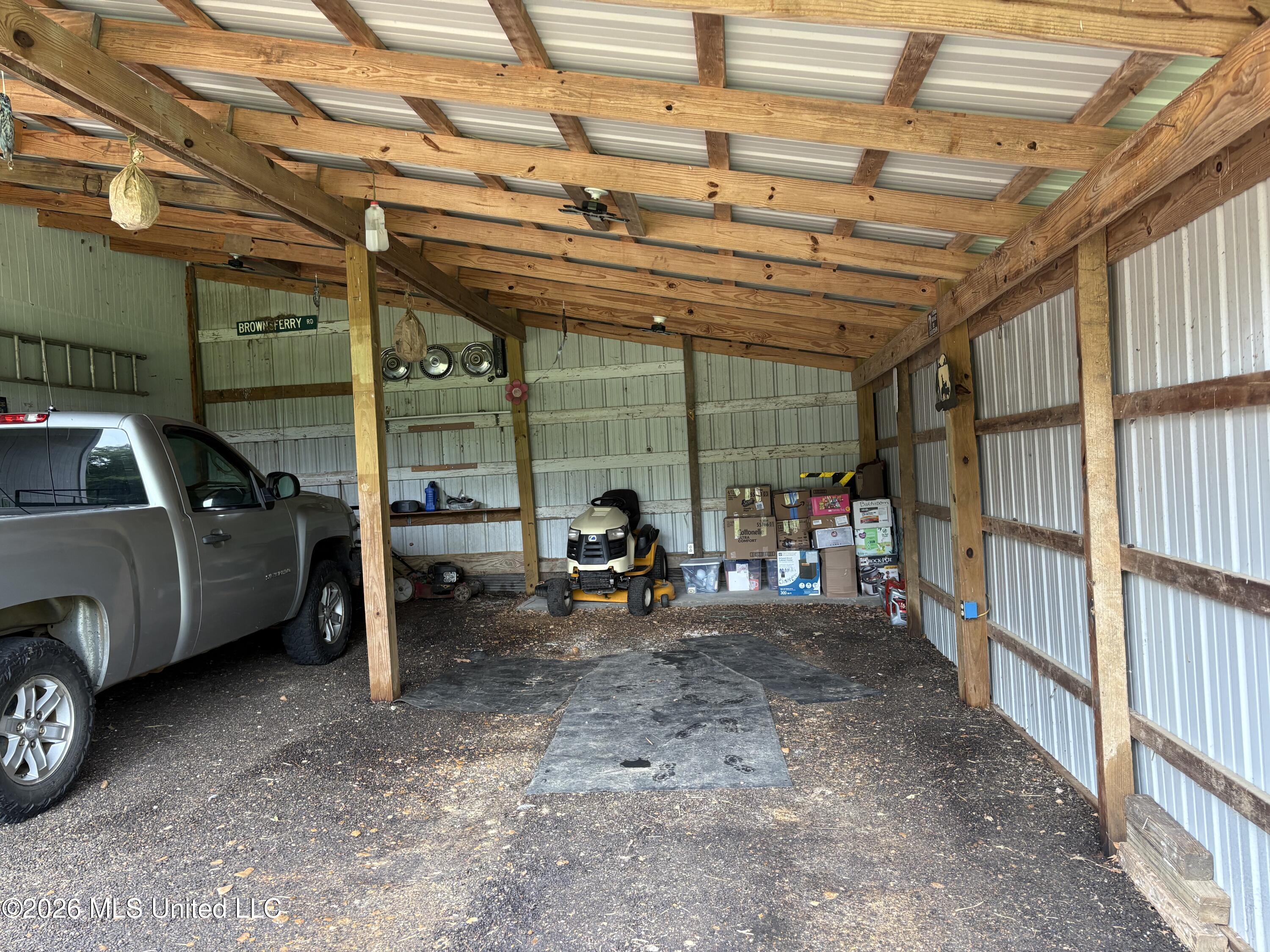 2326 Bluegoose Road Sarah, MS 38665 - Photo 17 of 18 Lean-to