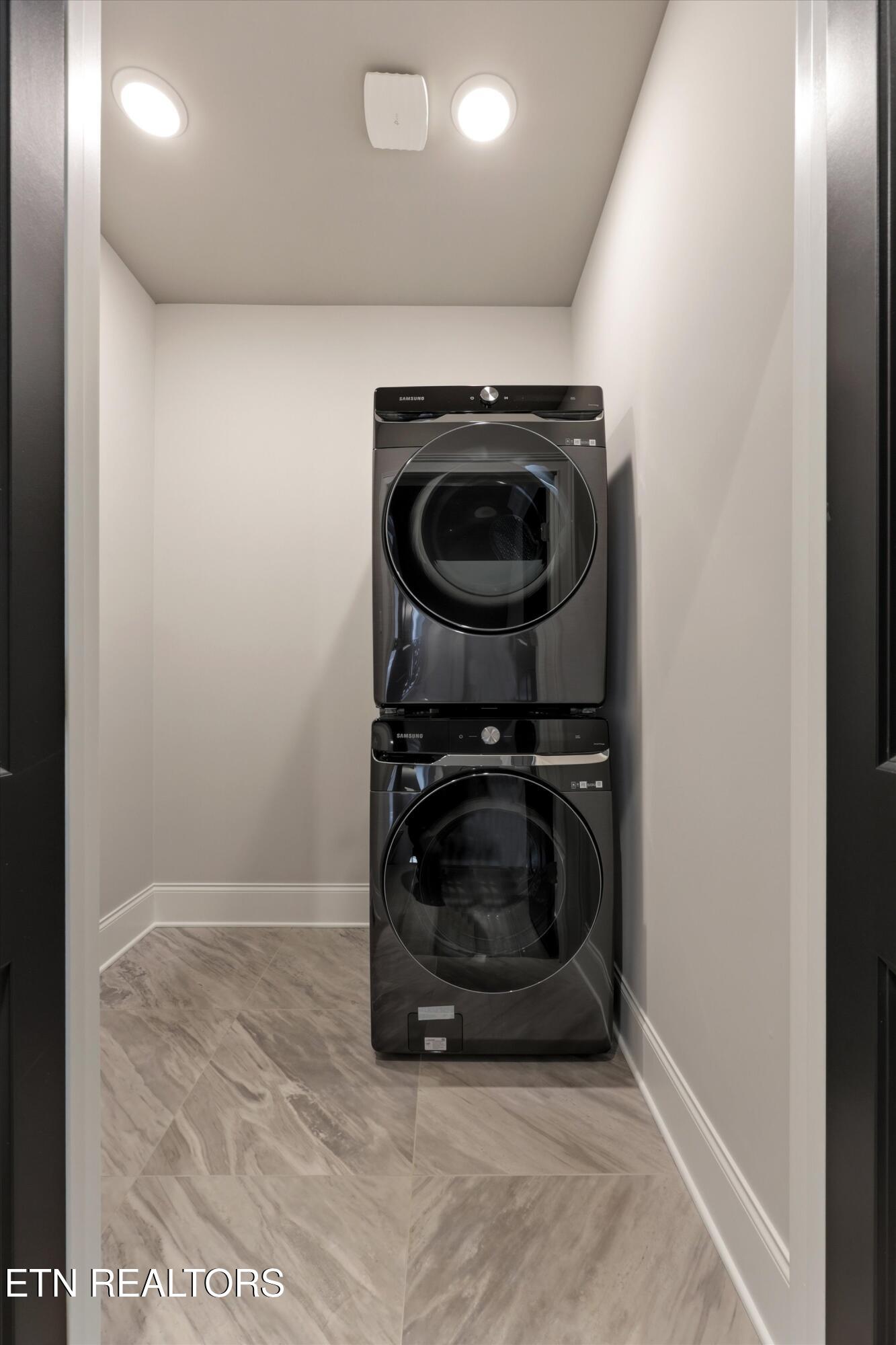 1708 Cades Cove Road Knoxville, TN 37922 - Photo 33 of 57 2nd floor laundry room