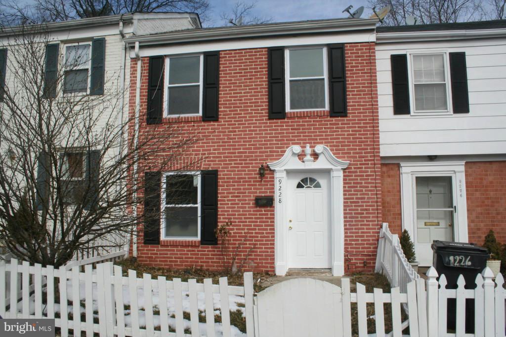 9228 Taney Road Manassas, VA 20110 - Photo 1 of 16 Exterior (Front)