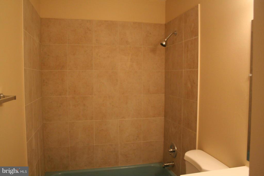 9228 Taney Road Manassas, VA 20110 - Photo 14 of 16 Interior (General)