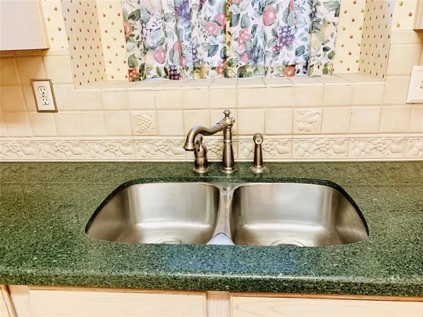 a close view of sink and tap