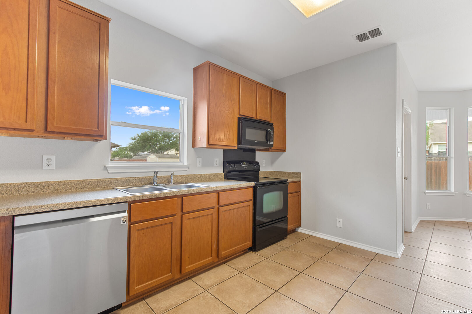 337 Willow Loop Cibolo, TX 78108 - Photo 8 of 42