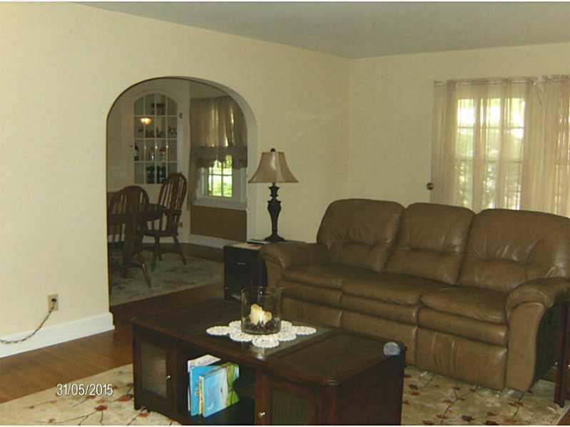 720 North Spring Street Greenfield, IN 46140 - Photo 4 of 21 Gallery Image 4
