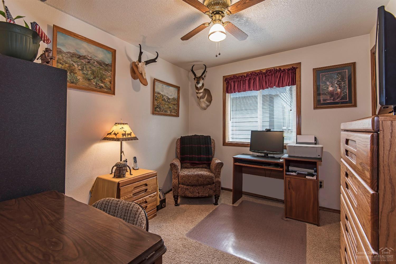 1862 Southwest Forest Ridge Avenue Bend, OR 97702 - Photo 8 of 15 Additional Photo