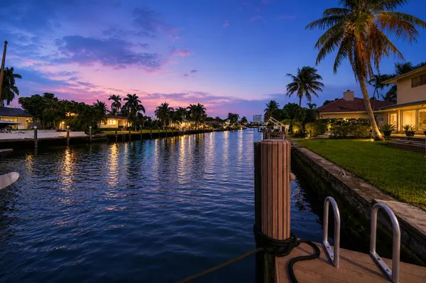 $1,979,000 | 2401 Southeast 8th Court, Pompano Beach, FL 33062