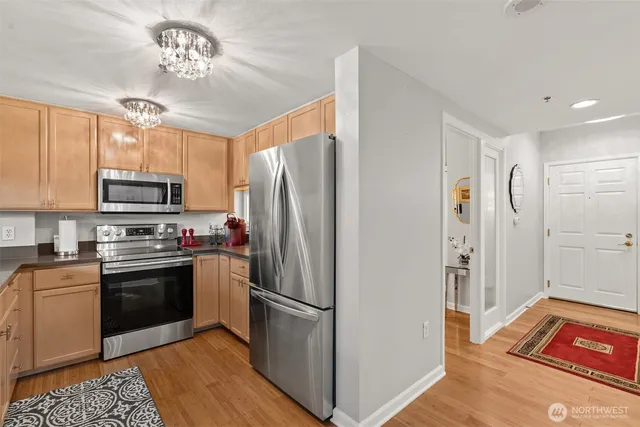 $978,000 | 177 107th Avenue Northeast, Unit 720, Bellevue, WA 98004