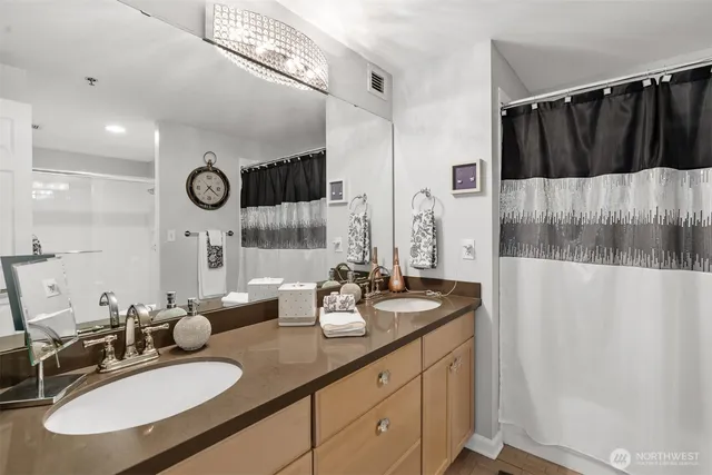 $978,000 | 177 107th Avenue Northeast, Unit 720, Bellevue, WA 98004