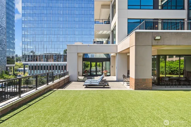 $978,000 | 177 107th Avenue Northeast, Unit 720, Bellevue, WA 98004