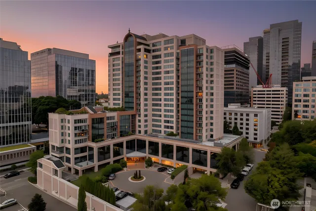 $978,000 | 177 107th Avenue Northeast, Unit 720, Bellevue, WA 98004