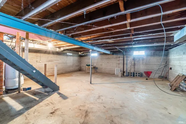 $135,000 | 3805 Monroe Street, Fort Wayne, IN 46806