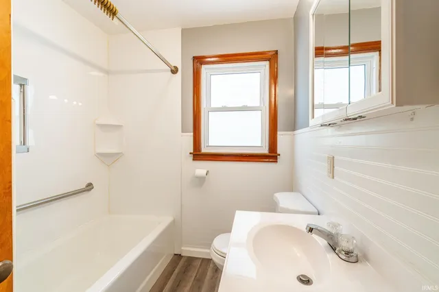 $135,000 | 3805 Monroe Street, Fort Wayne, IN 46806