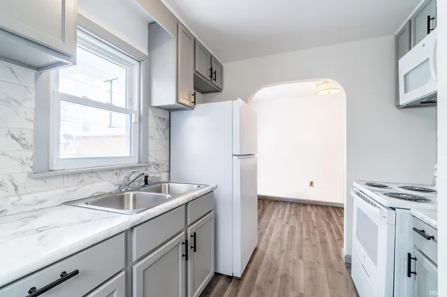 $135,000 | 3805 Monroe Street, Fort Wayne, IN 46806