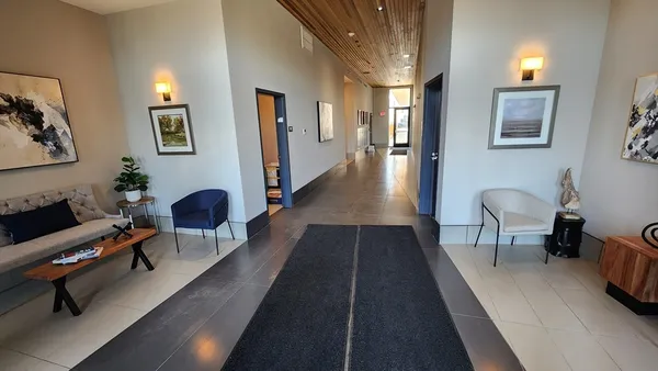 $3,250 | 340 Bremen Street, Unit 402, Boston, MA 02128