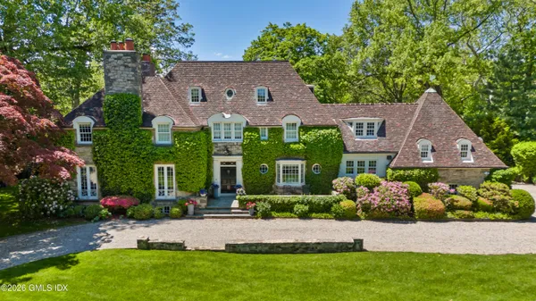 $6,995,000 | 105 Woodside Drive, Greenwich, CT 06830