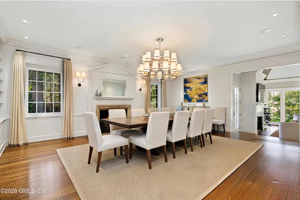 $6,995,000 | 105 Woodside Drive, Greenwich, CT 06830